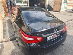 نيسان ألتيما